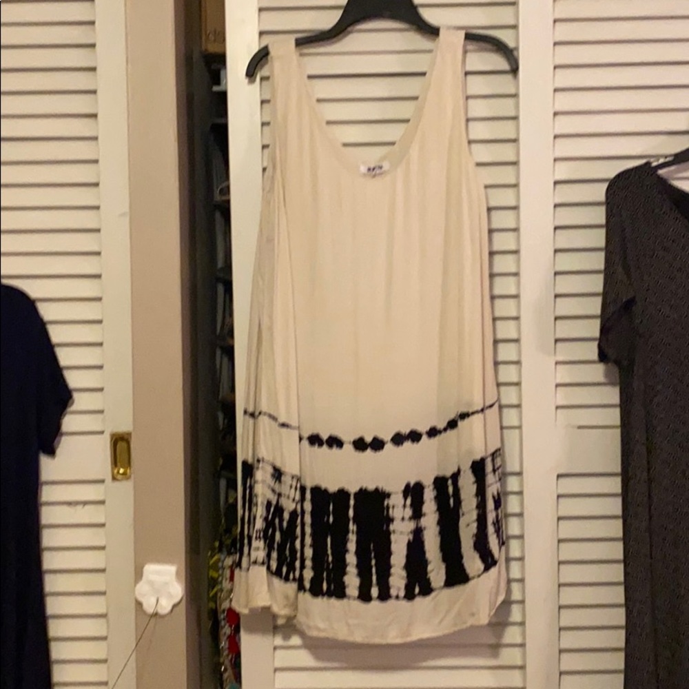 Women’s dress